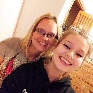 Meet your Posher, Leanna